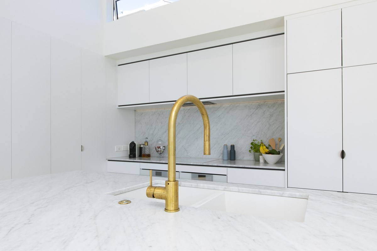 Milan Square profile close up Designer White Moda Kitchens