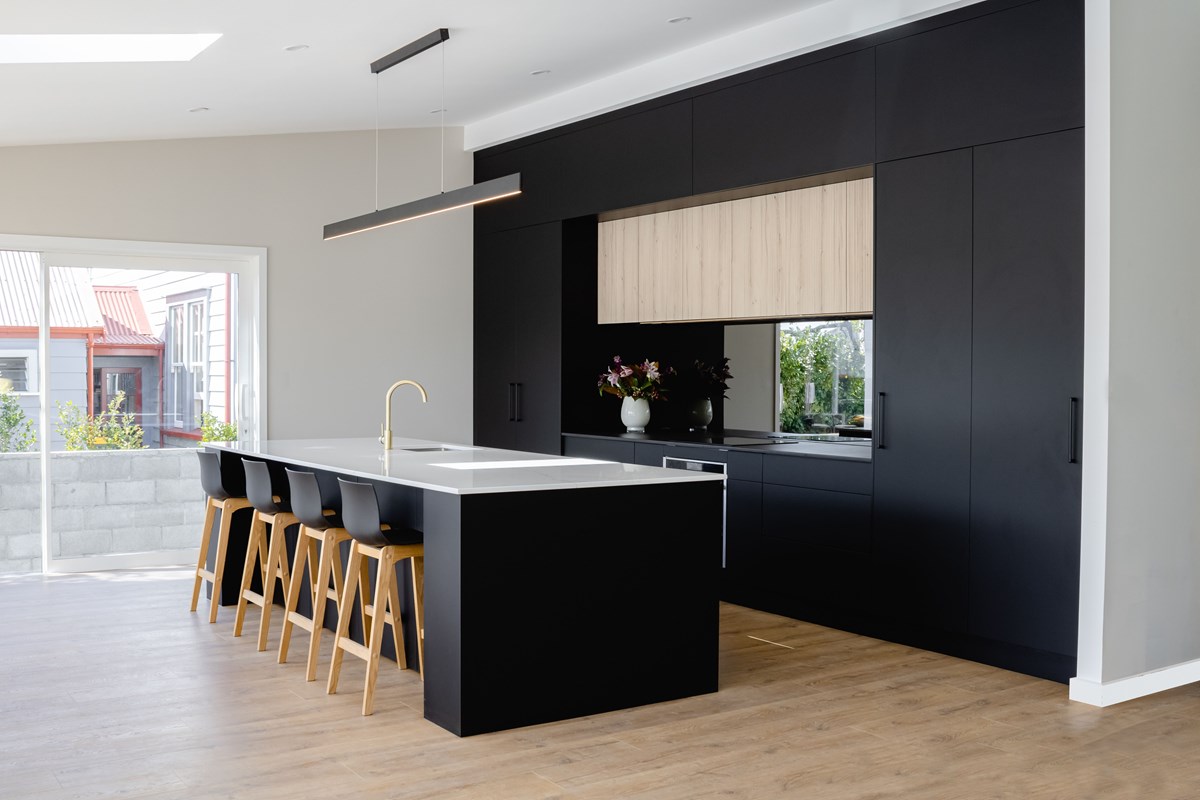 DZT Prime Acrylic Black Matt, Prague in Cambridge Oak. Andrea Ellis, Kitchen Studio North Shore  (1).jpg